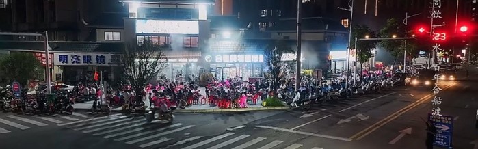 开云app下载入口-榕江村超赛三年升级国际赛事，11国球队绿茵竞技|地球村|村超赛场|村寨|门楣|赛场_新浪体育_新浪新闻